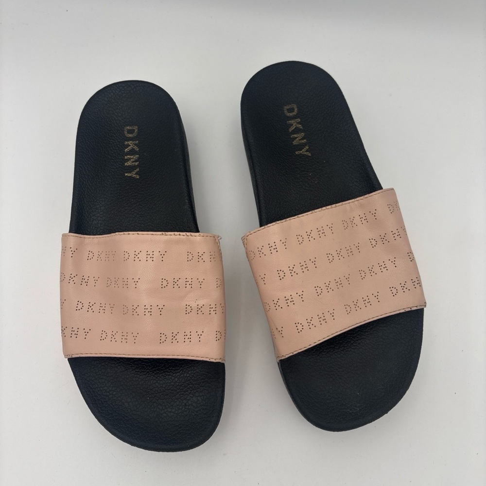 DKNY Black and Pink Flats Minimalist Design
